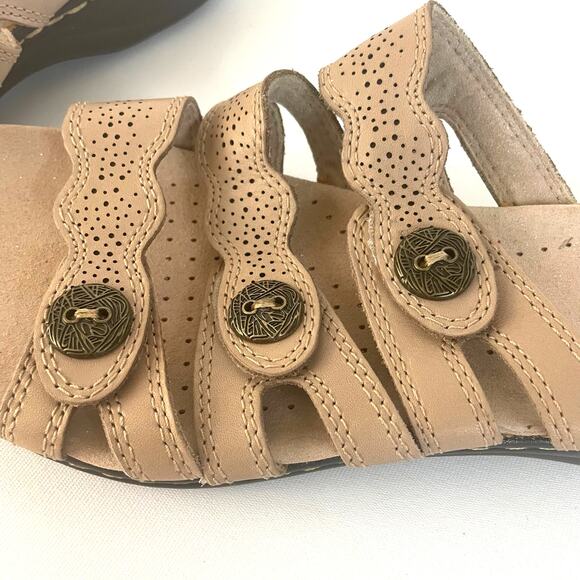 Clarks Ultimate ComfortCollection Tan Leather Slide Adjustable Sandals US 9.5 - Picture 8 of 10